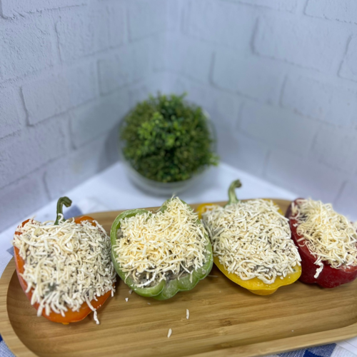 Перец с курицей, грибами и творожным сыром